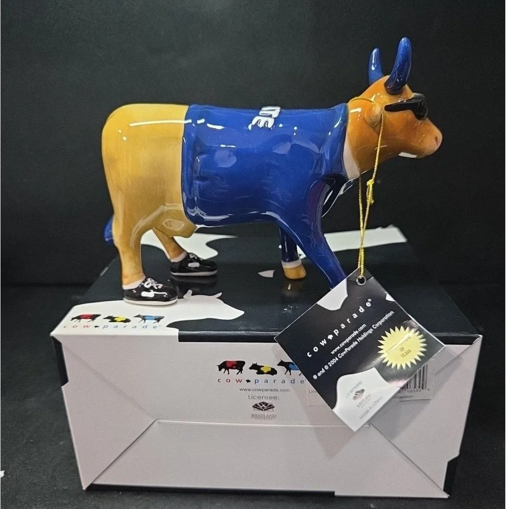 Cow Parade Joe-pa Figurine,‎ Westland Giftware, Collectible #6530, Box/Tag